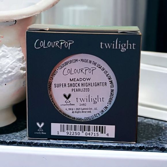 Colourpop Twilight Super Shock Highlighter - Meadow - Picture 3 of 4